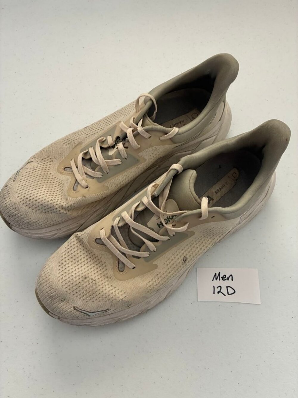 HOKA Arahi 7 Men's Size 12D Cream Off-White Running Shoes